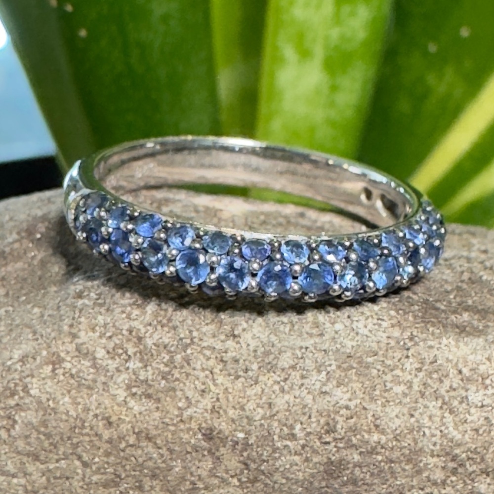 14k Montana Sapphire Ring